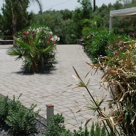 Etna Hills Scalilli 4* Paterno (Sicily)